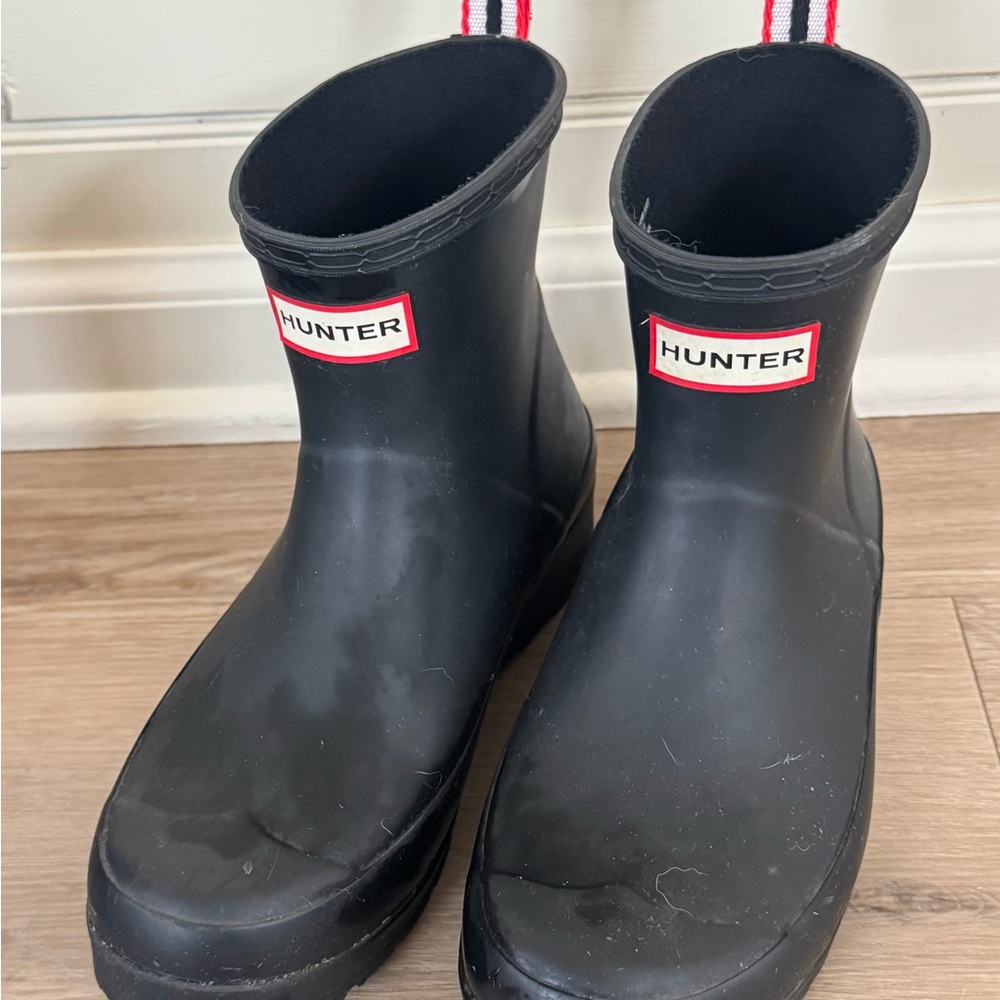 Hunter Black Rain Boots - size 7